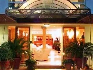 Hotel B&B Montecarlo Milano Marittima