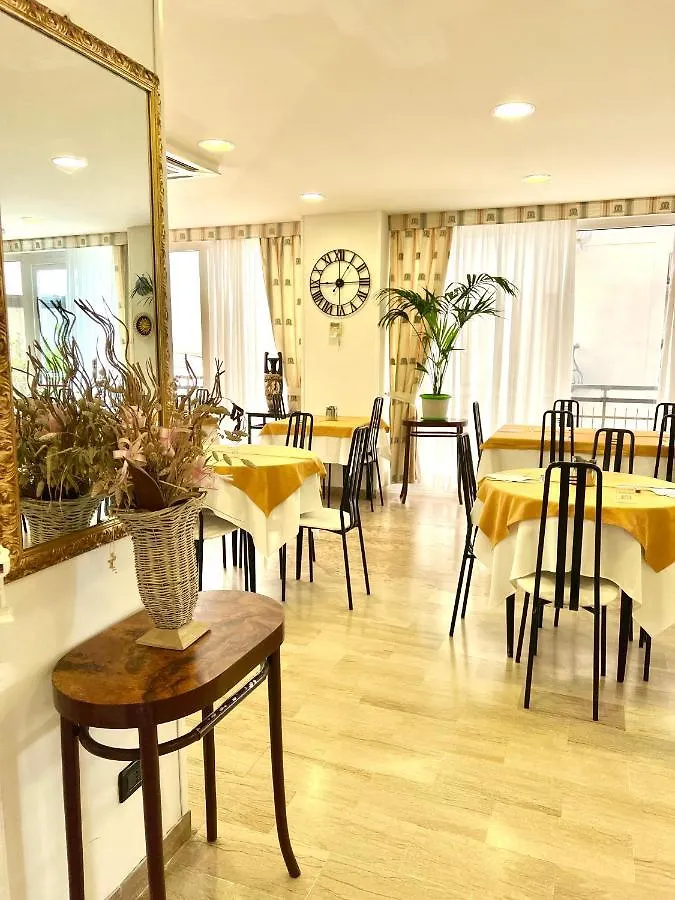 Hotel B&B Montecarlo Milano Marittima
