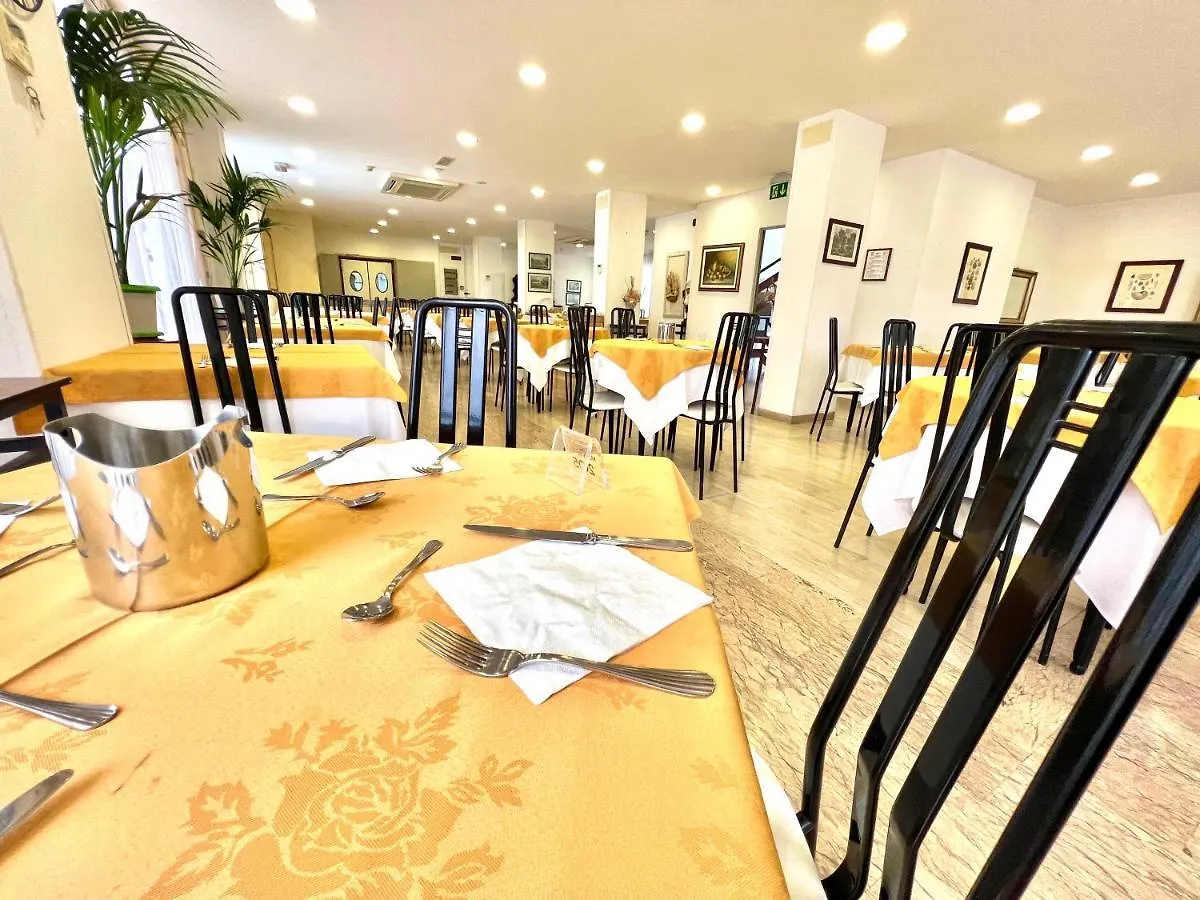 Hotel B&B Montecarlo Milano Marittima