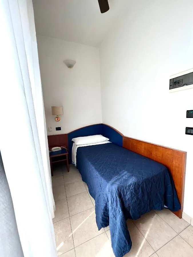 Hotel B&B Montecarlo Milano Marittima
