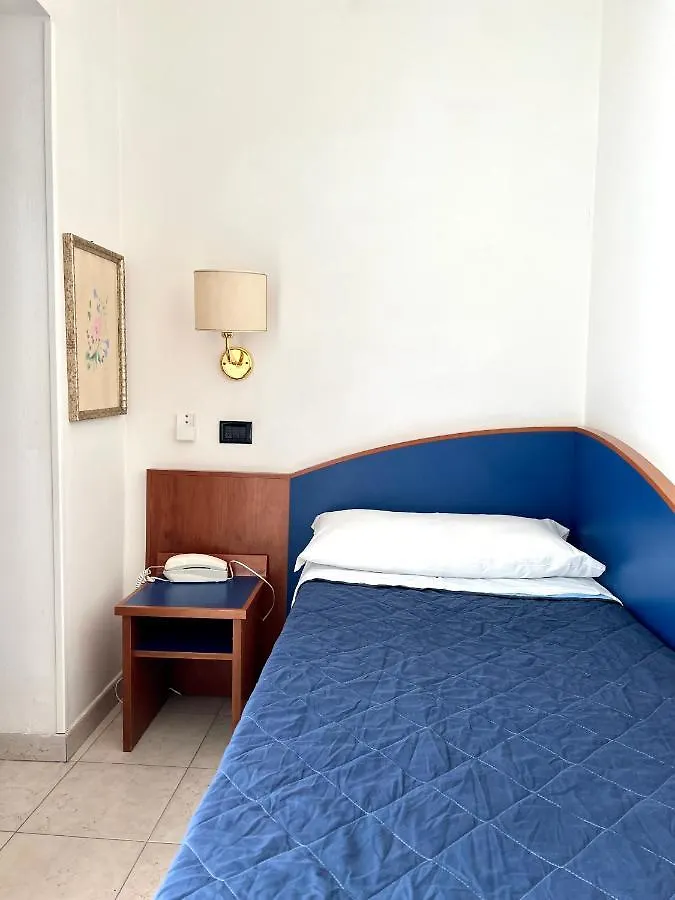 Hotel B&B Montecarlo Milano Marittima 3*,  Italie