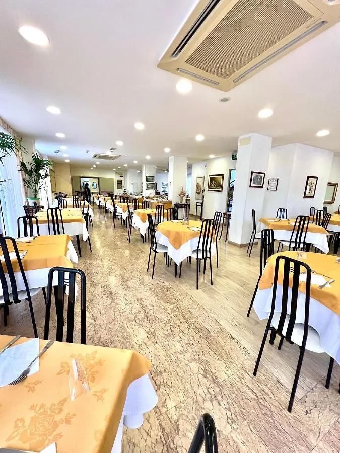 Hotel B&B Montecarlo Milano Marittima