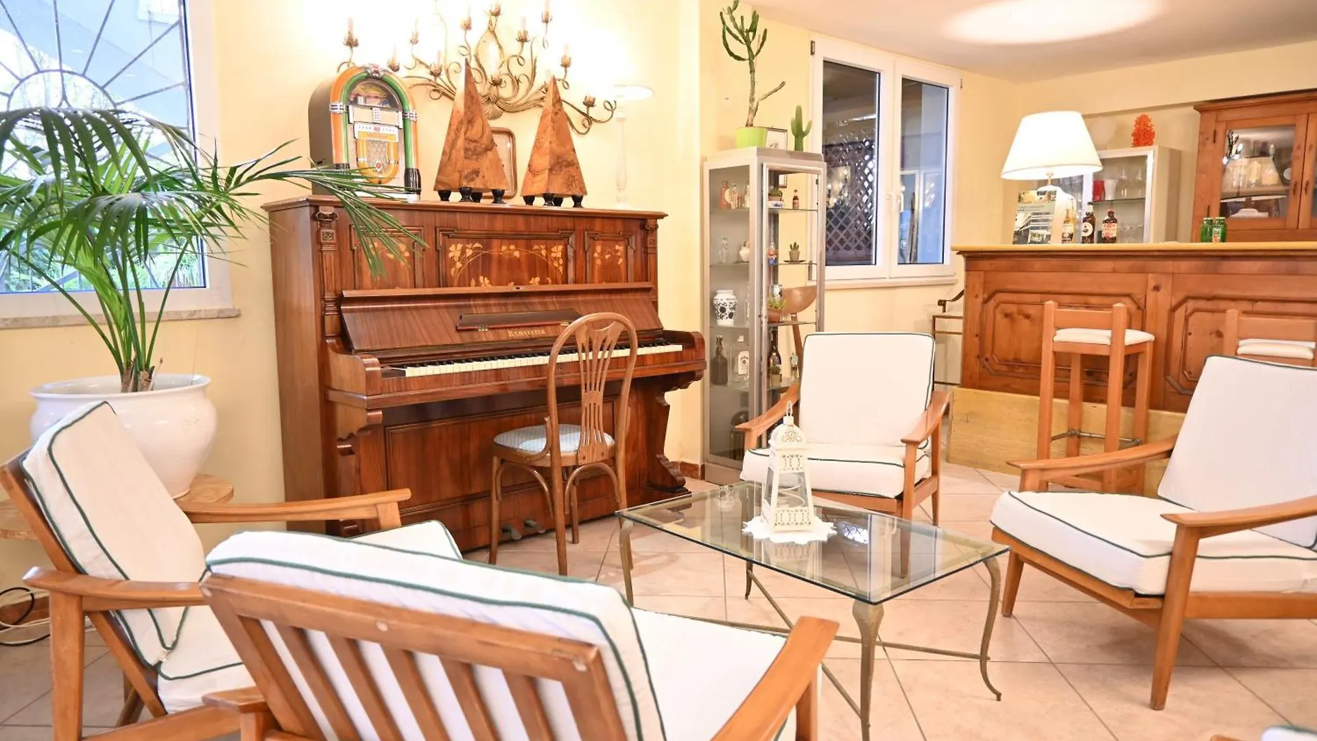 Hotel B&B Montecarlo Milano Marittima 3*,  Italy