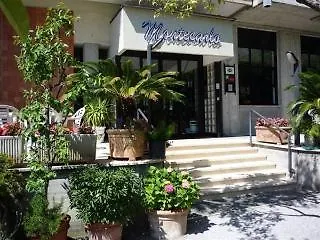 Hotel B&B Montecarlo Milano Marittima Italie