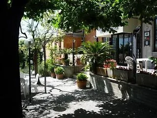 Hotel B&B Montecarlo Milano Marittima